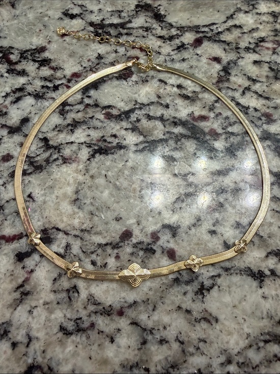 Kendra Scott Jewelry - Kendra Scott Abbie Herringbone Necklace